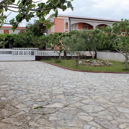 Seaside House - 6324